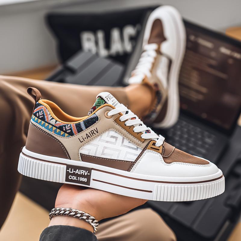 Men's Mesh Cloth Embroidered Sneakers