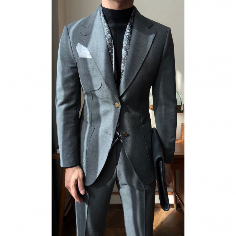 Men's Italian-Style Suit Set with Multiple Pockets