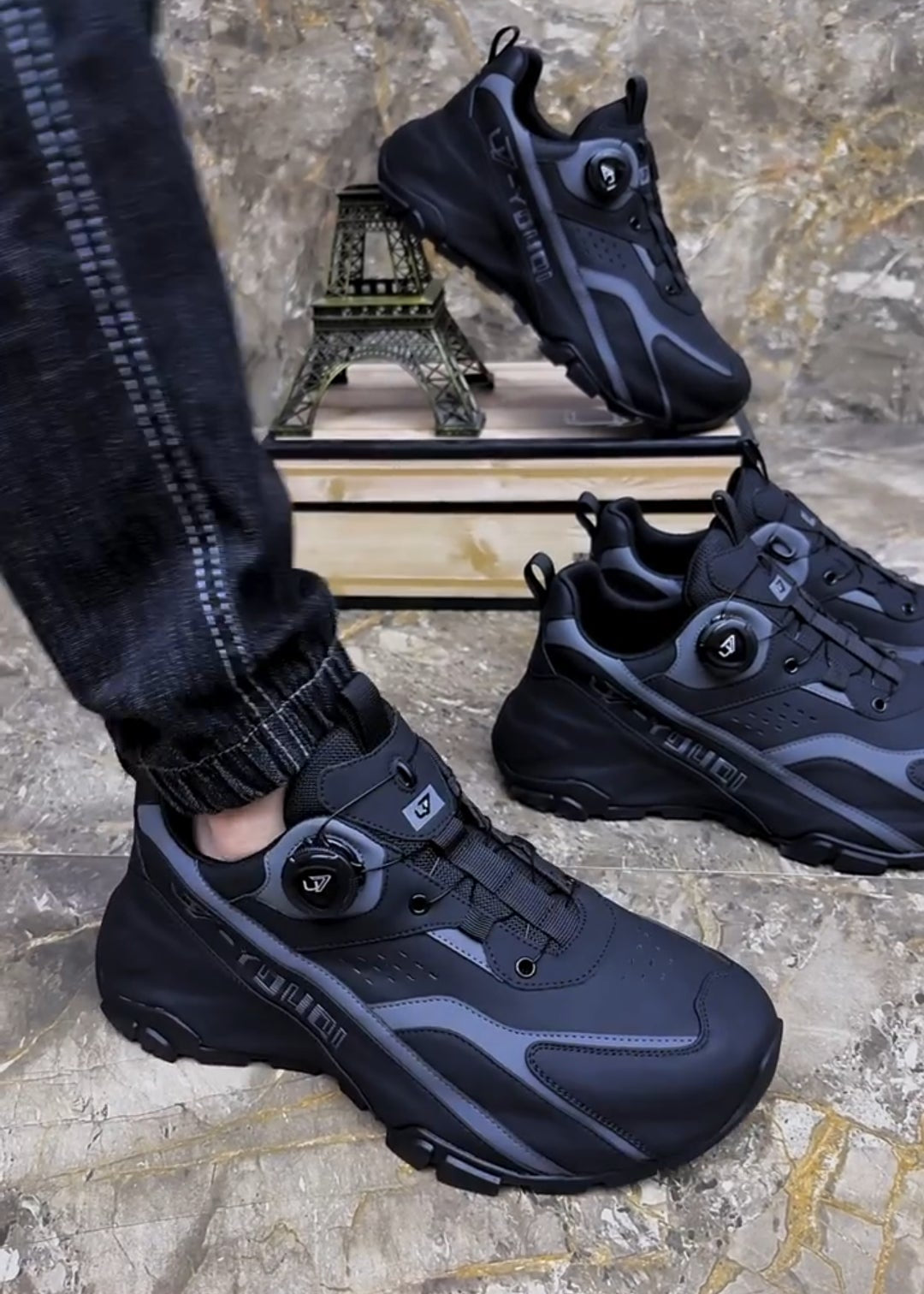 Men’s Rotating Buckle Orthopedic Sneakers