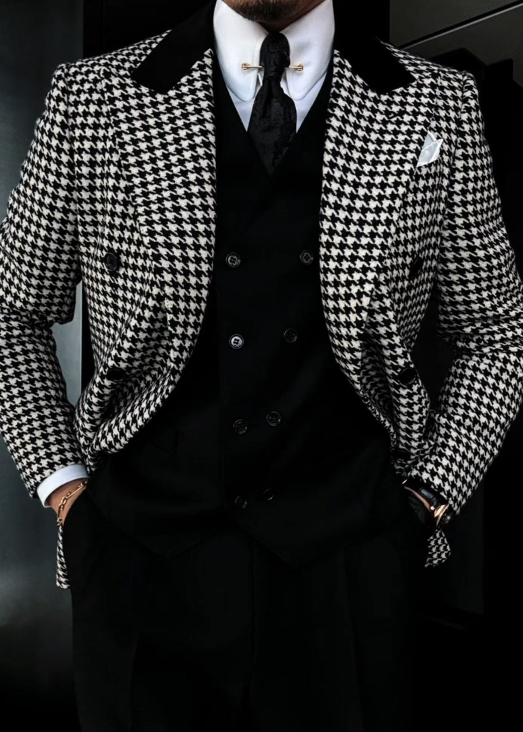 Men’s Houndstooth Suit Jacket with Black Collar