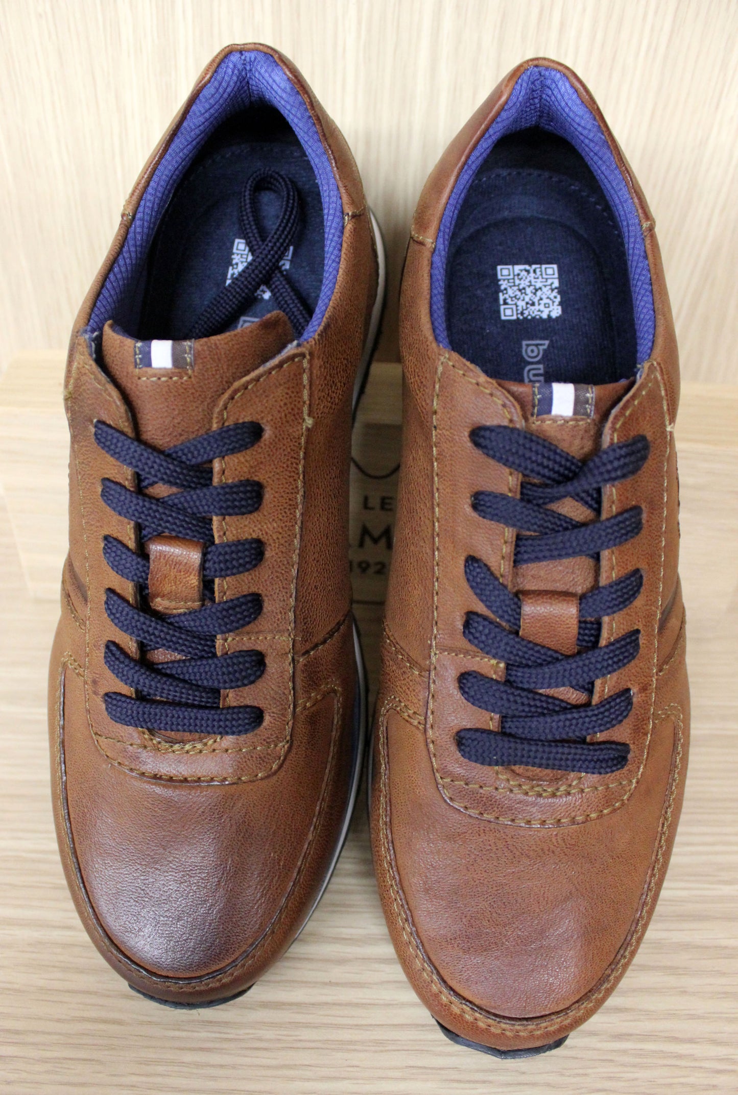 Leather Soft-Surface Casual Sneakers