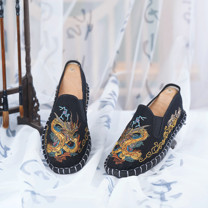 Men's High-Quality Embroidered Cloth Shoes