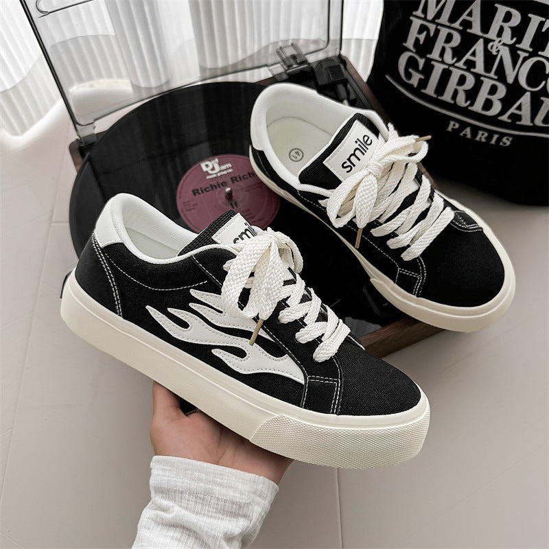 Men's growth canvas shoes