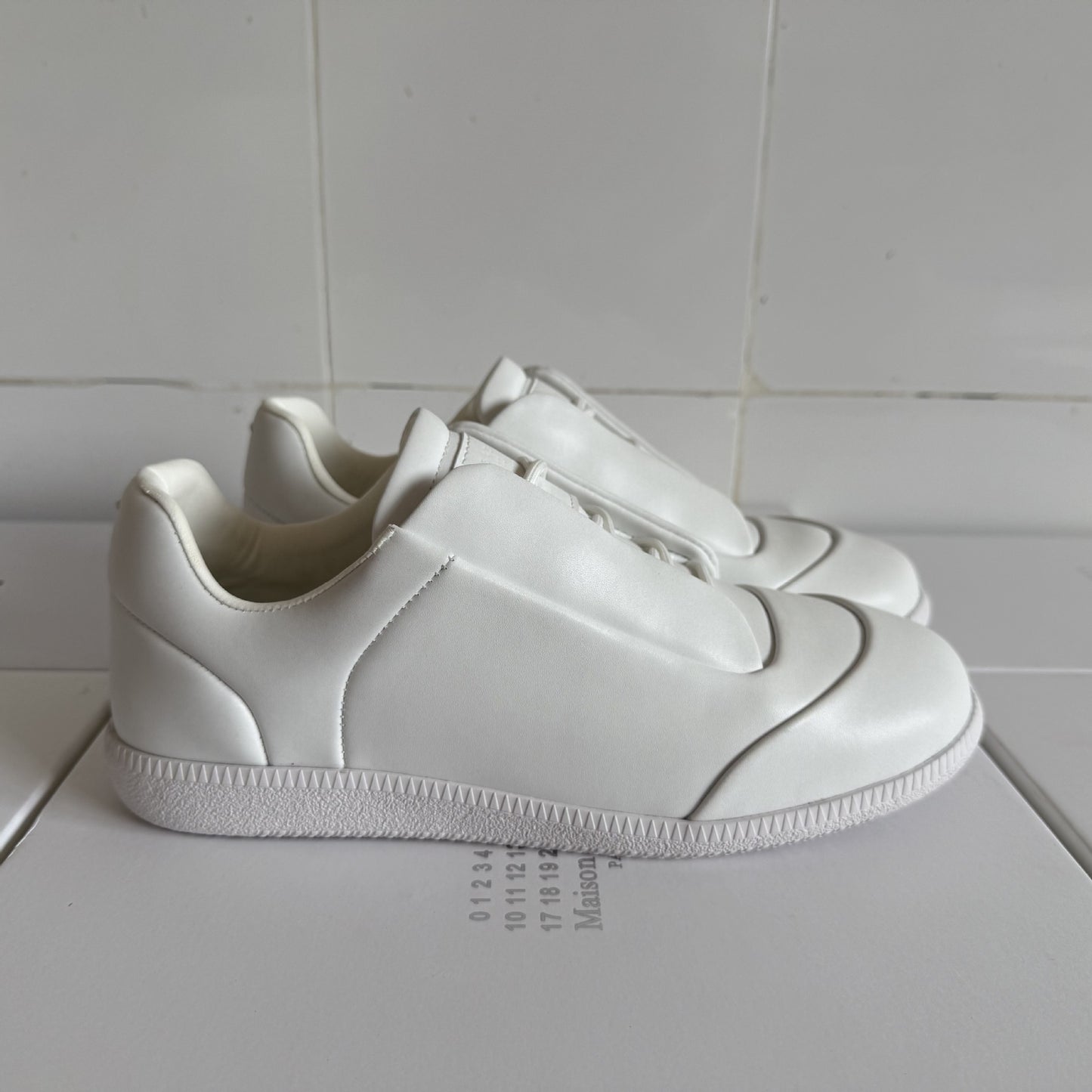 Leather Soft-Soled Sneakers