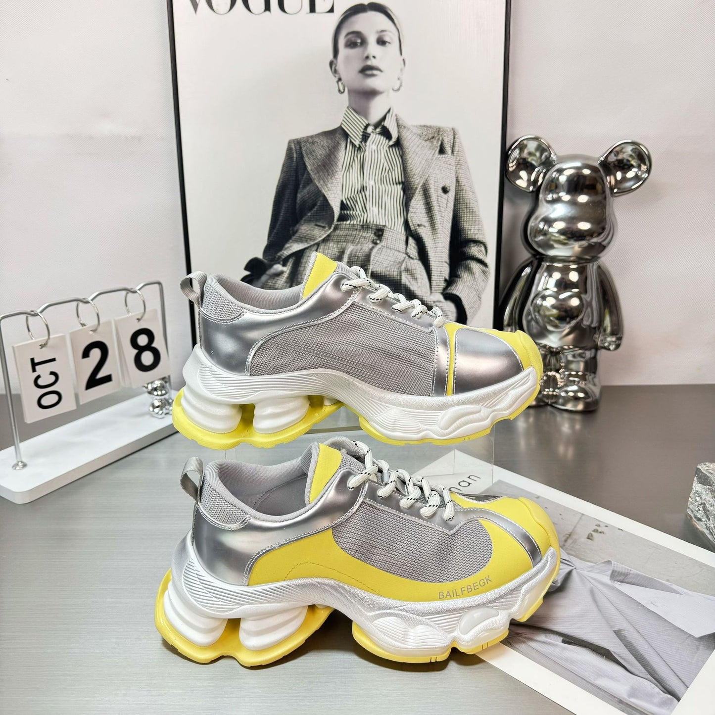 Thick-soled Elliptical Sports Shoes