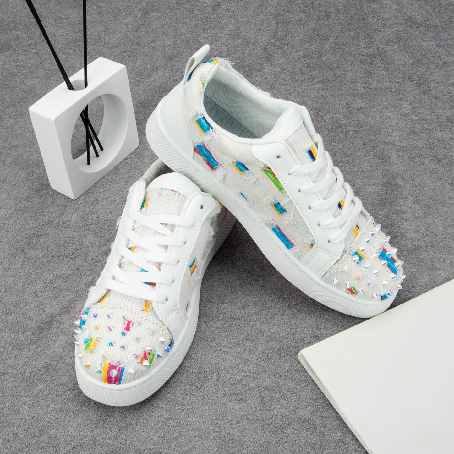 Men's Breathable Rivet Canvas Shoes