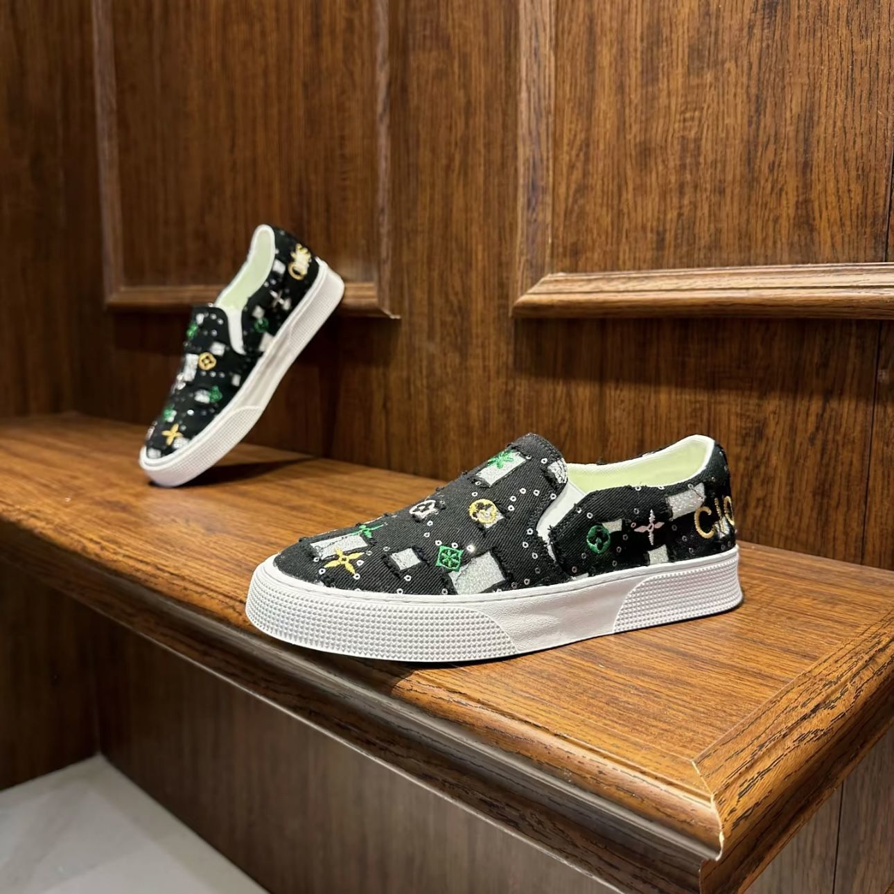 Men's Distressed Embroidered Casual Canvas Shoes