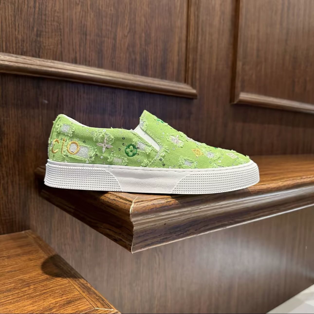 Men's Distressed Embroidered Casual Canvas Shoes