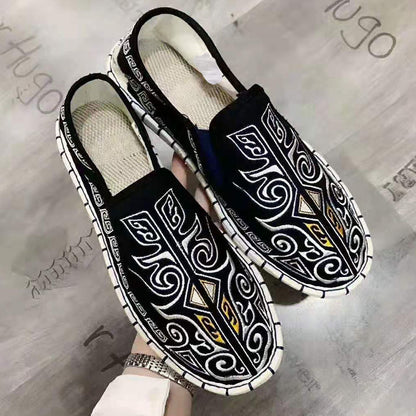 Men's High-Quality Embroidered Cloth Shoes