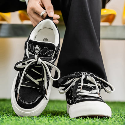 Men's Stylish Black-and-White Versatile Sneakers