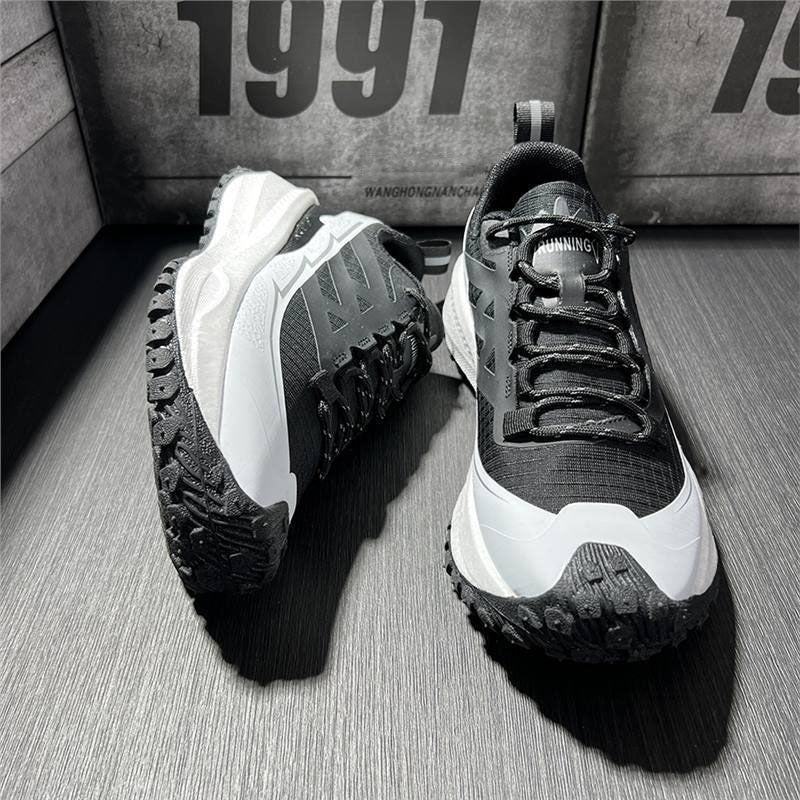 Men's Breathable and Anti-Odor Hiking Shoes