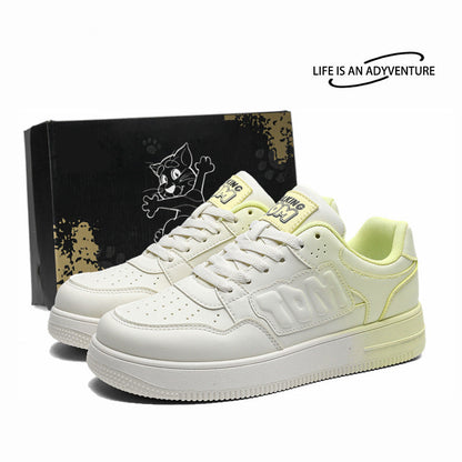 The Breathable and Stylish Skate Shoes