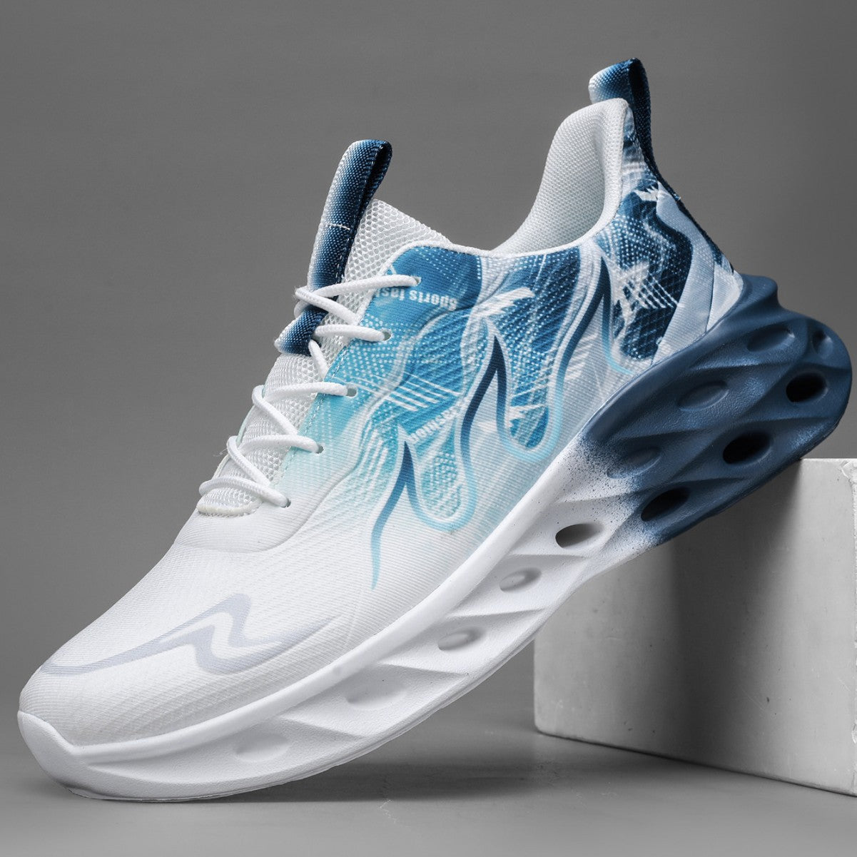 Men's Lightweight Flame-Patterned Sneakers