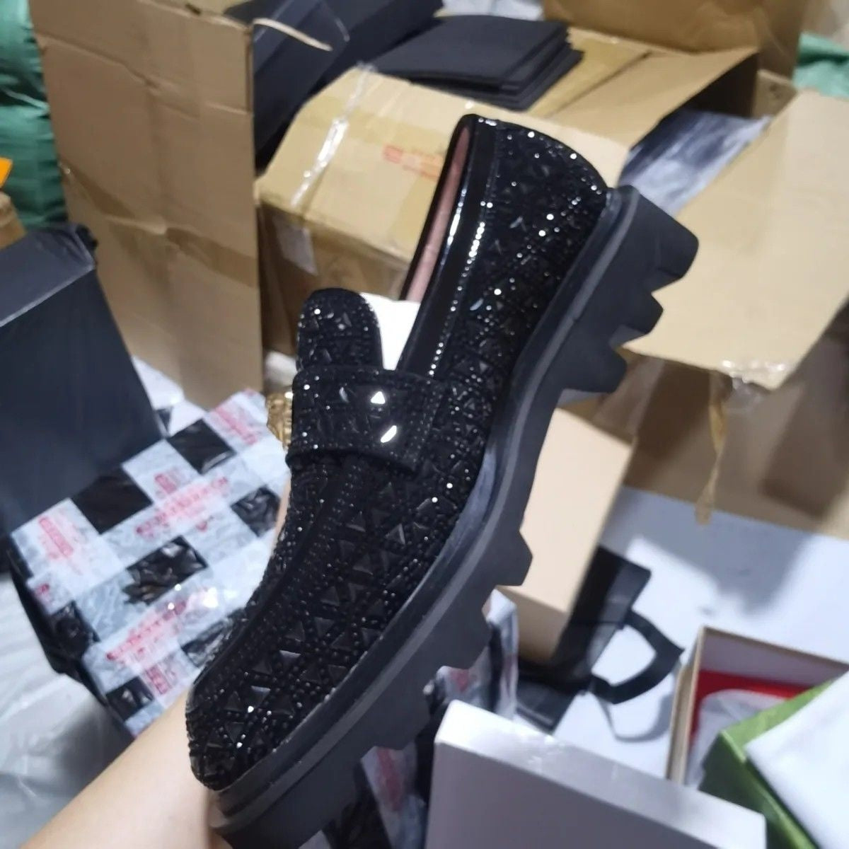 Men’s Light Luxury Leather Shoes with Heat-Applied Rhinestones