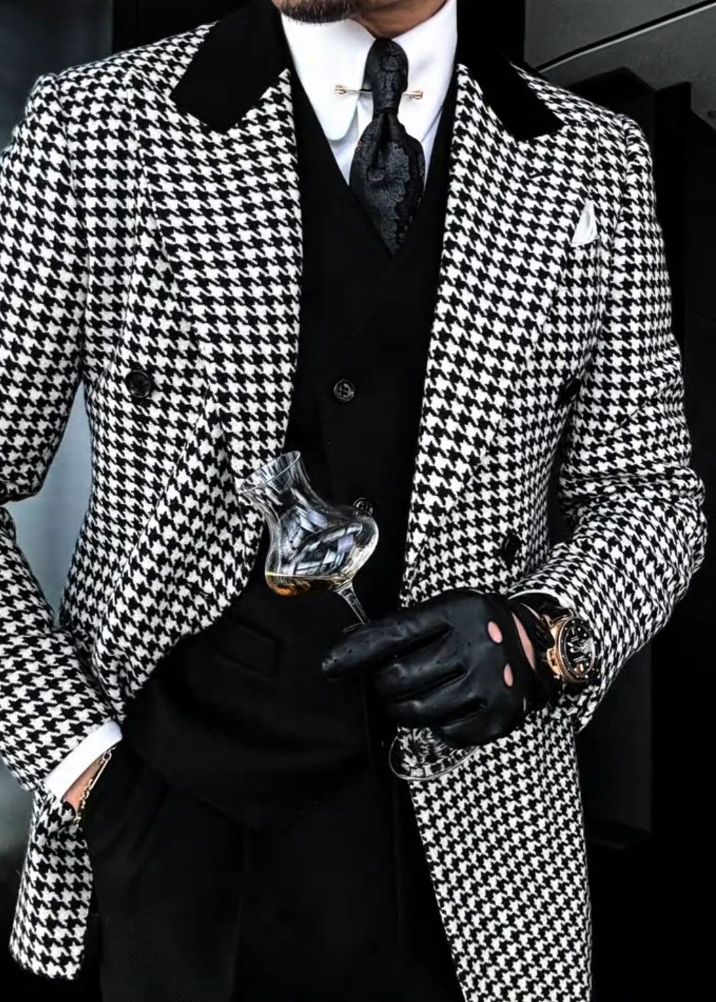 Men’s Houndstooth Suit Jacket with Black Collar