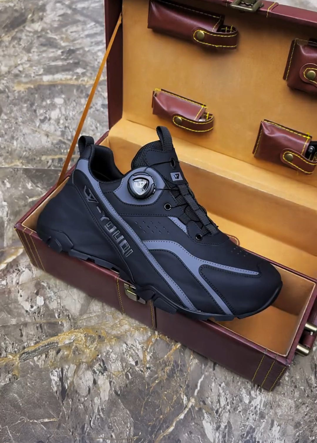 Men’s Rotating Buckle Orthopedic Sneakers