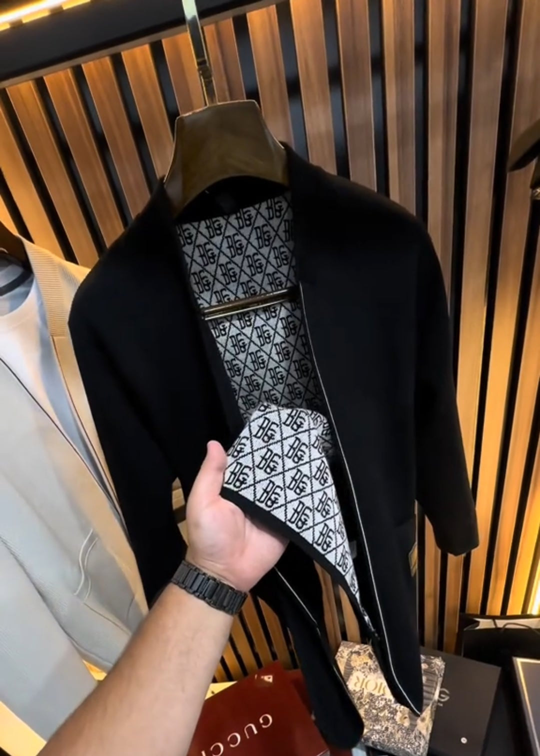 Men’s Striped Knit Cardigan with Inner Print