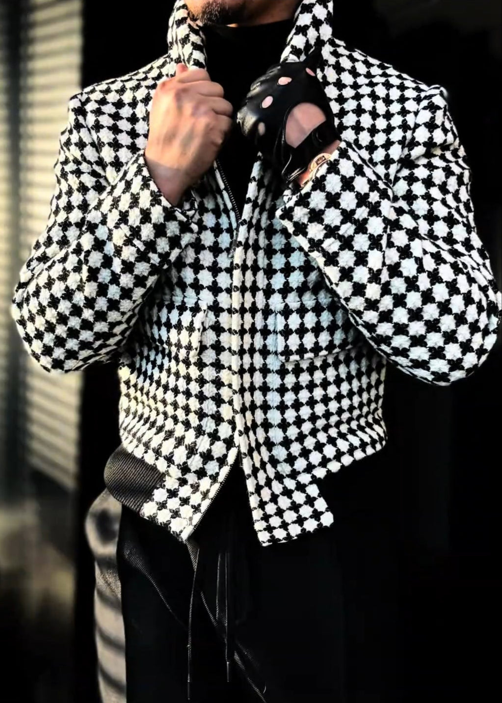 Men’s Black-and-White Collared 3D Jacquard Jacket