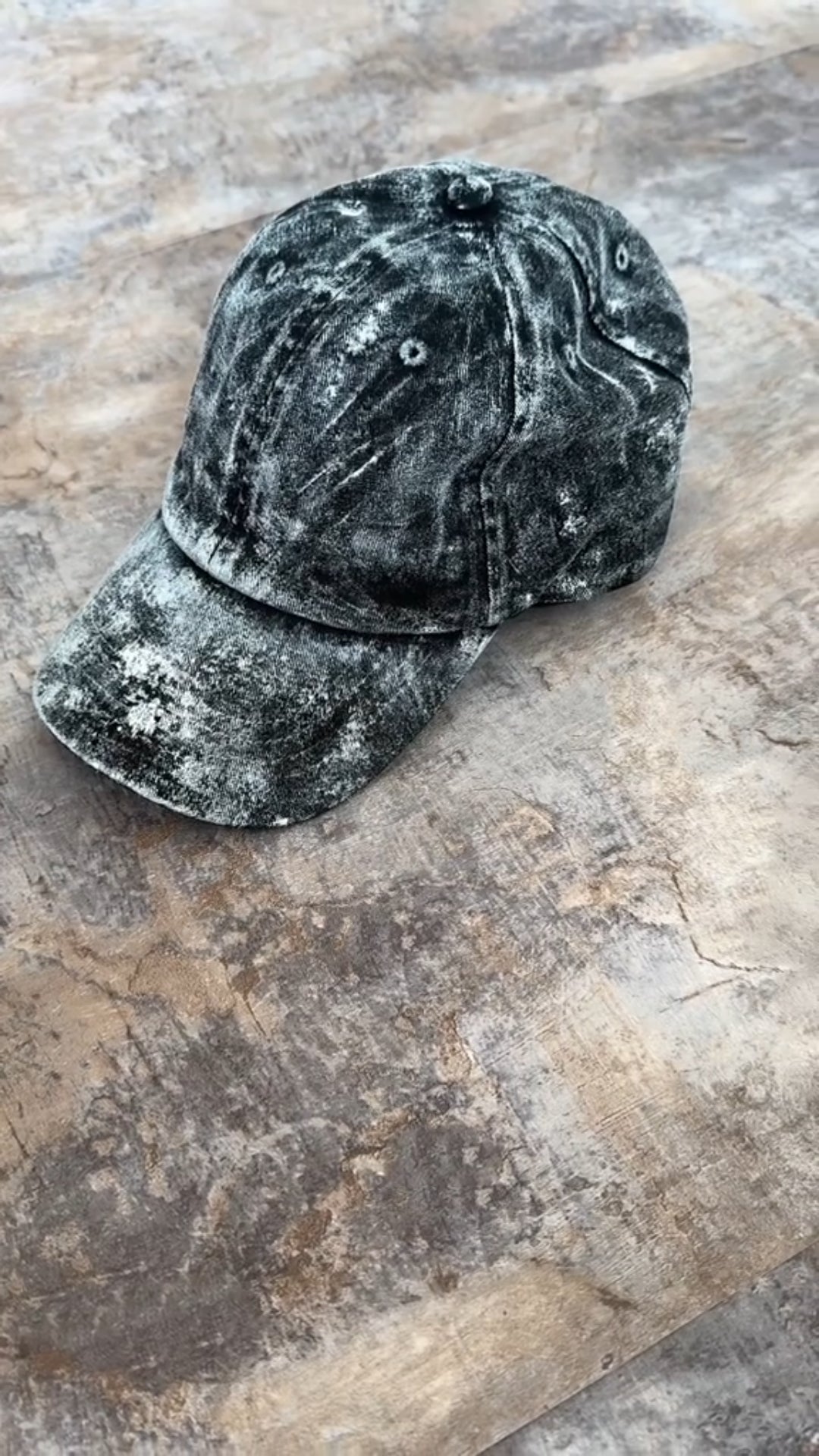 Dome-Crowned Street-Style Hip-Hop Baseball Cap