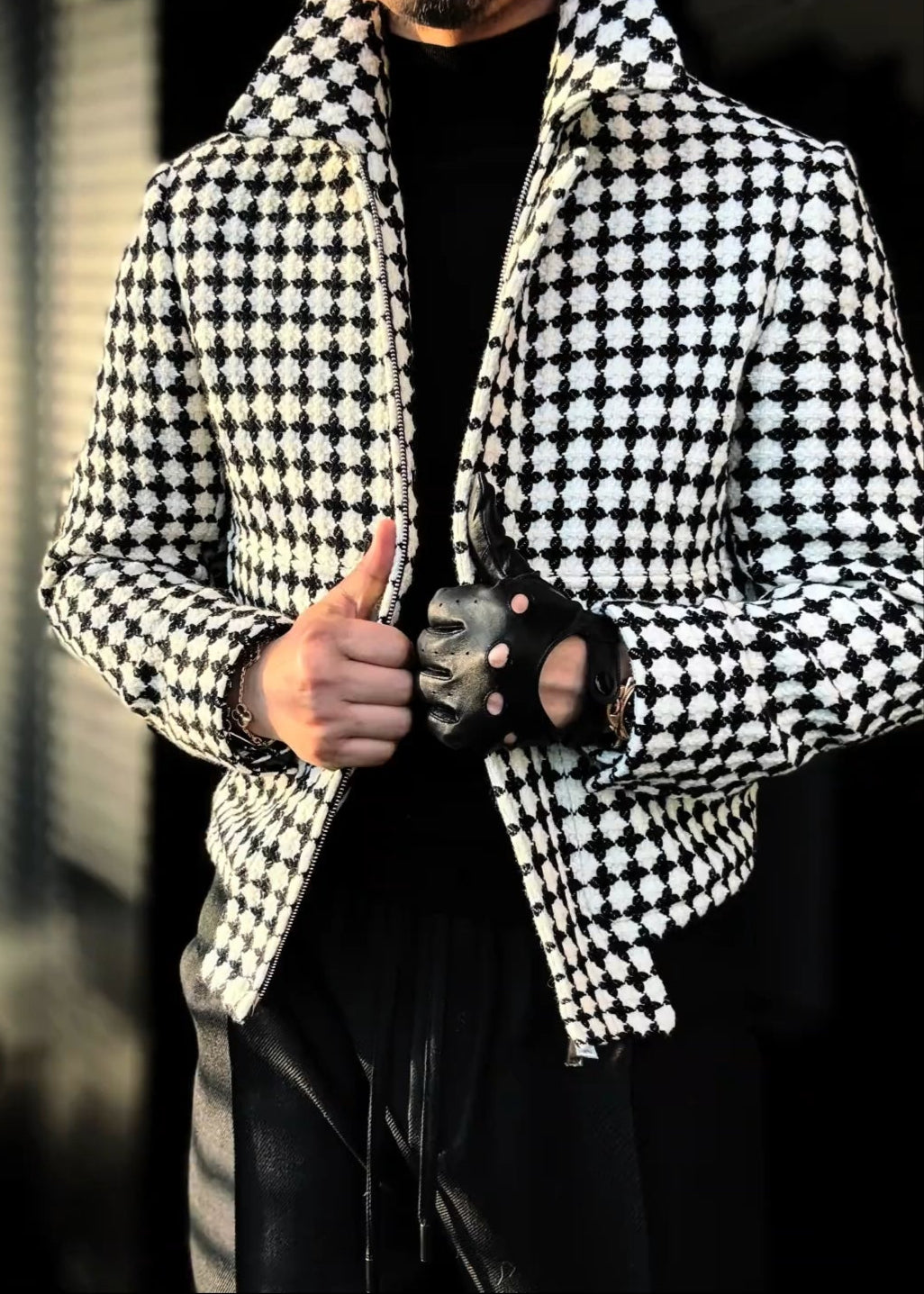 Men’s Black-and-White Collared 3D Jacquard Jacket