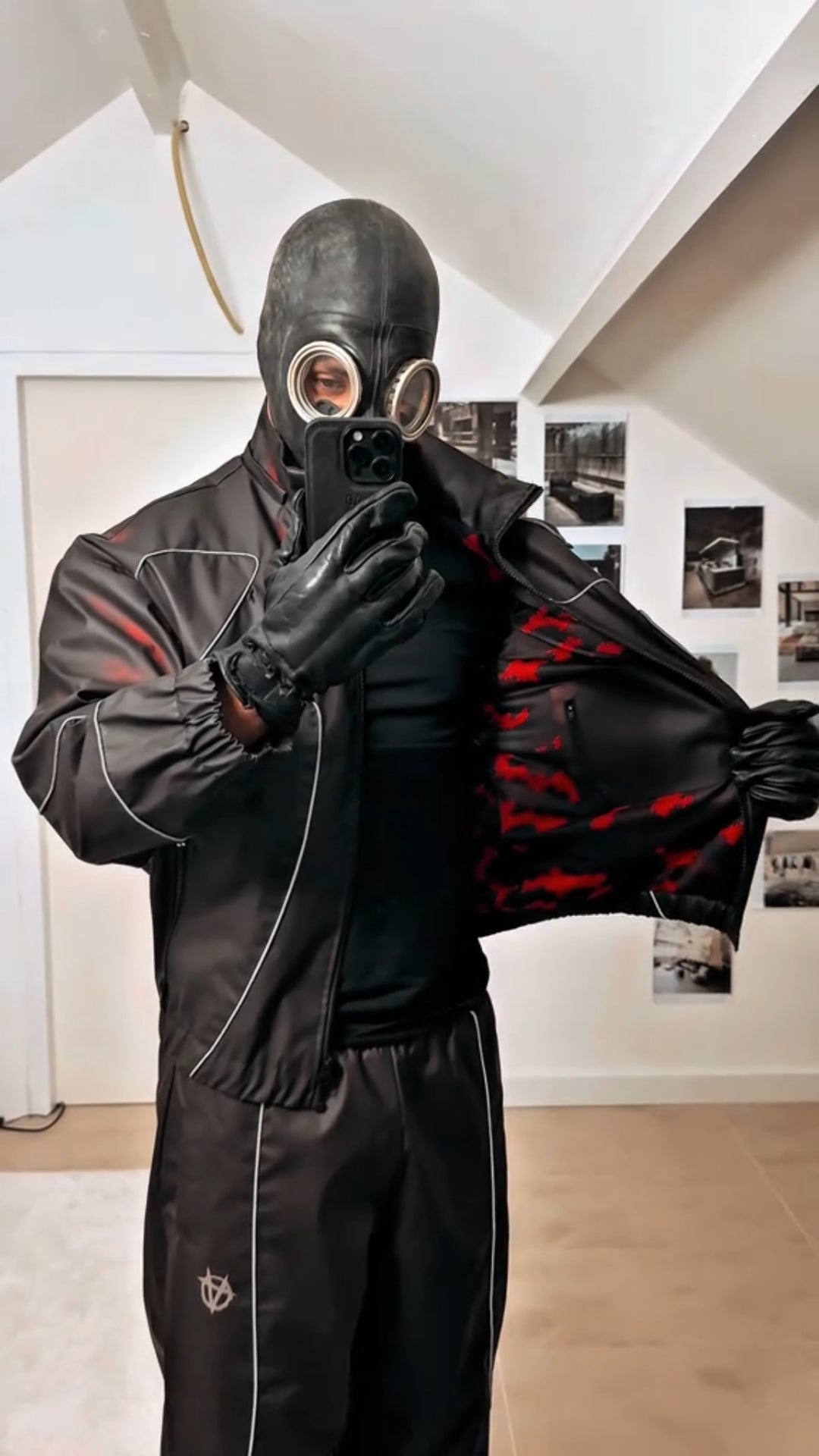 Designer-Style Dark-Style Color-Changing Hooded Jacket with Reflective Strips