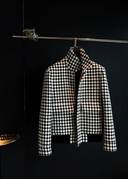 Men’s Black-and-White Collared 3D Jacquard Jacket