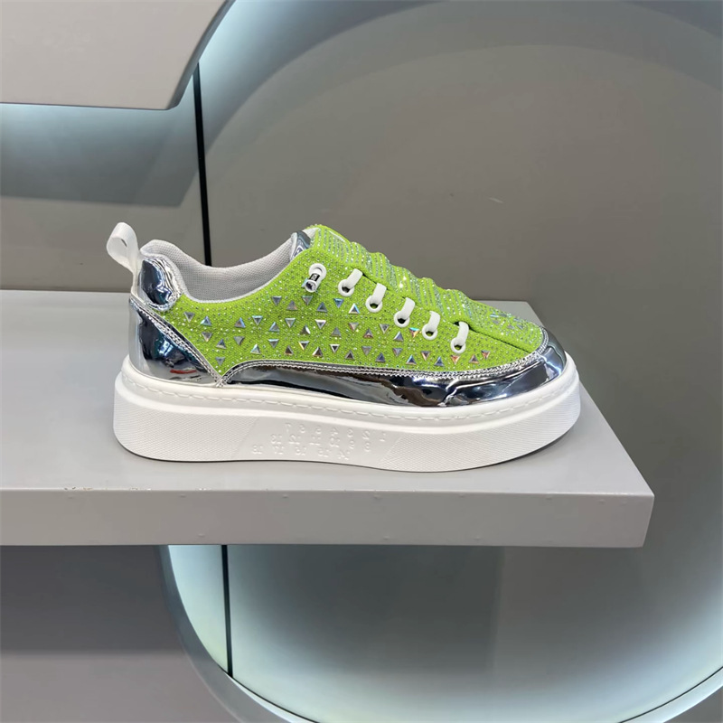 Men's Rhinestone-Embellished Slip-On Flexible-Soled Skate Shoes