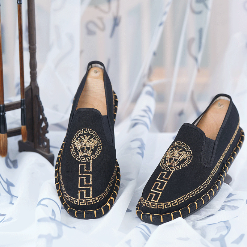 Men's High-Quality Embroidered Cloth Shoes