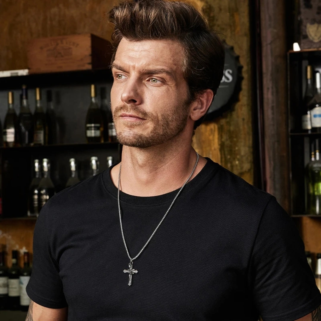 High-End Snake & Cross Pendant Necklace